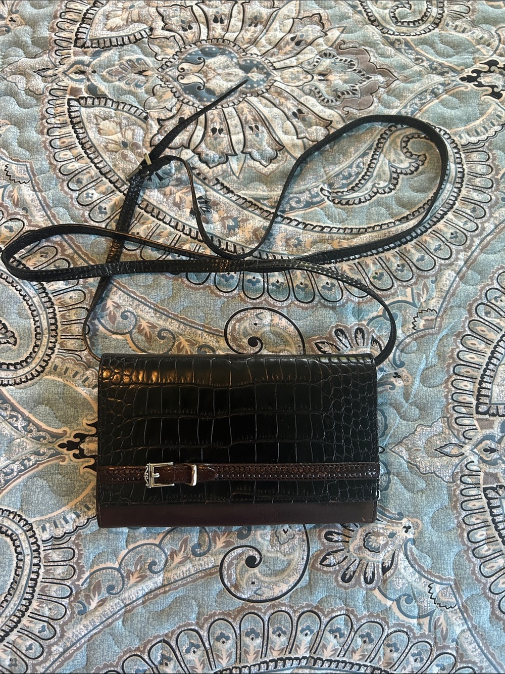 BRIGHTON
Black & brown Croc-Embossed CrossbodyWALLET Bag with Buckle Accent
